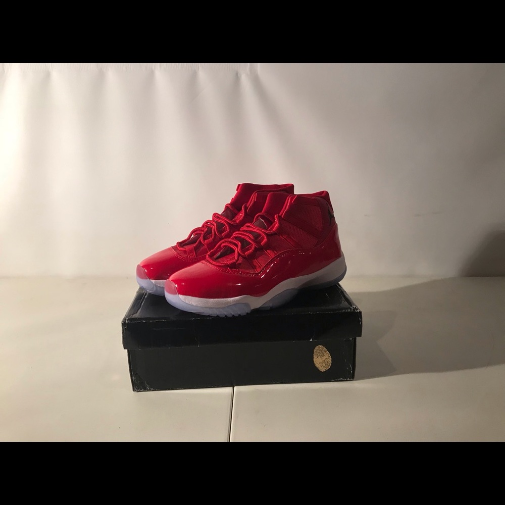 Jordan 11’s “Win like 96” Men’s Size 11/BRAND NEW